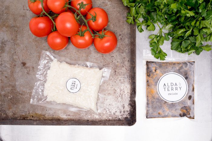 Chipirones en su Tinta con Arroz Blanco