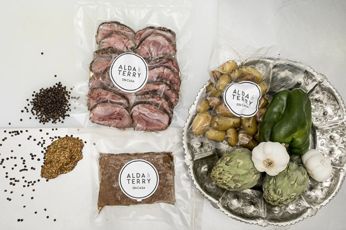 Solomillo de Ternera Asado Loncheado con Salsa de Foie y Patatitas Provenzal (Sin Gluten)